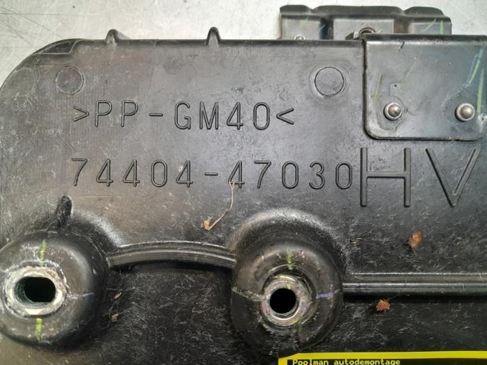 Battery tray