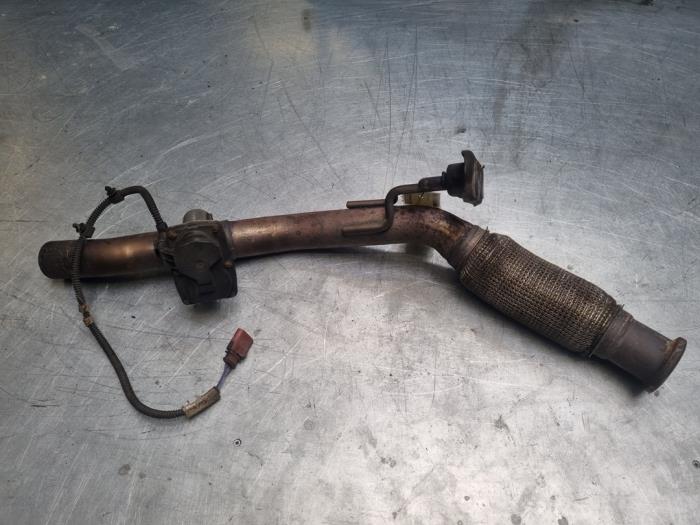 Usagé Tube échappement avant Volkswagen Golf VII (AUA) 1.6 TDI 16V Prix € 40,00 Règlement à la marge proposé par Poolman autodemontage