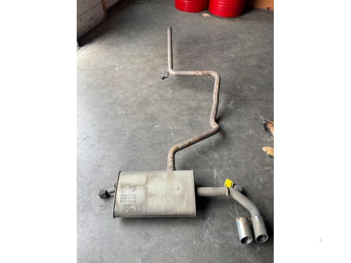 Gebrauchte Auspuff Enddämpfer Volkswagen Golf VII (AUA) 1.6 TDI 16V Preis € 50,00 Margenregelung angeboten von Poolman autodemontage