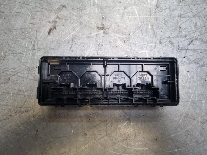 Używane Modul climatronic Opel Astra K 1.0 Turbo 12V Cena € 30,00 Procedura marży oferowane przez Poolman autodemontage