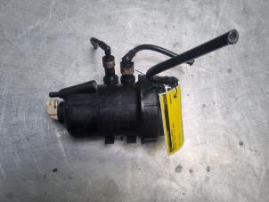 Used Fuel filter housing Peugeot Boxer (244) 2.2 HDi Price € 30,00 Margin scheme offered by Poolman autodemontage