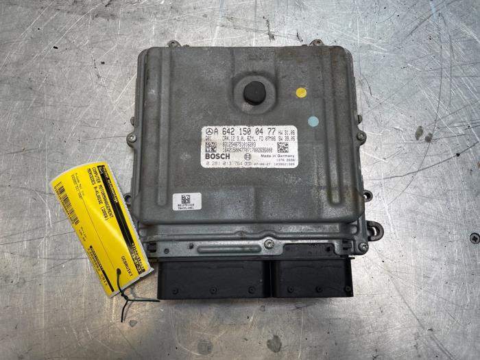 Used Engine management computer Mercedes R (W251) 3.0 320 CDI 24V 4-Matic Price € 125,00 Margin scheme offered by Poolman autodemontage