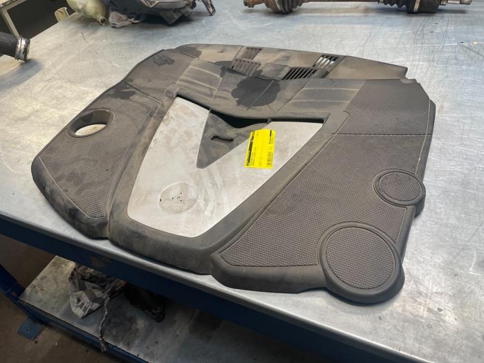 Gebrauchte Abdeckblech Motor Mercedes R (W251) 3.0 320 CDI 24V 4-Matic Preis € 40,00 Margenregelung angeboten von Poolman autodemontage