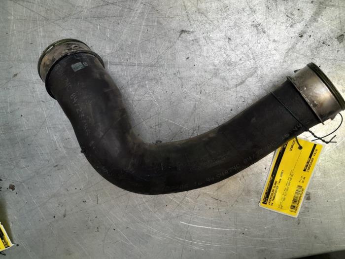 Gebrauchte Intercooler Schlauch Volkswagen Transporter T5 2.5 TDi Preis € 30,00 Margenregelung angeboten von Poolman autodemontage