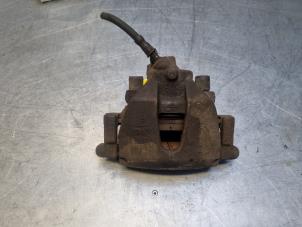 Used Front brake calliper, right Ford Focus 2 C+C 2.0 TDCi 16V Price € 20,00 Margin scheme offered by Poolman autodemontage