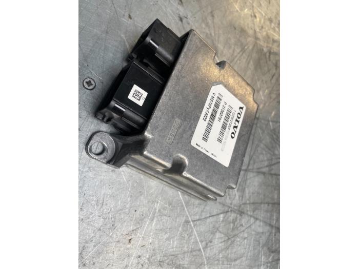 Używane Modul (rózne) Volvo V40 (MV) 1.6 T4 GTDi 16V AWD Cena € 50,00 Procedura marży oferowane przez Poolman autodemontage