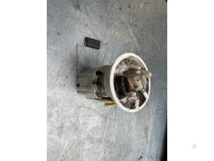Usados Bomba eléctrica de combustible Volvo V40 (MV) 1.6 T4 GTDi 16V AWD Precio € 40,00 Norma de margen ofrecido por Poolman autodemontage