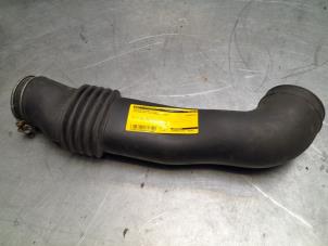 Used Air intake hose Mitsubishi Outlander (CW) 2.0 DI-D 16V 4x4 Price € 20,00 Margin scheme offered by Poolman autodemontage