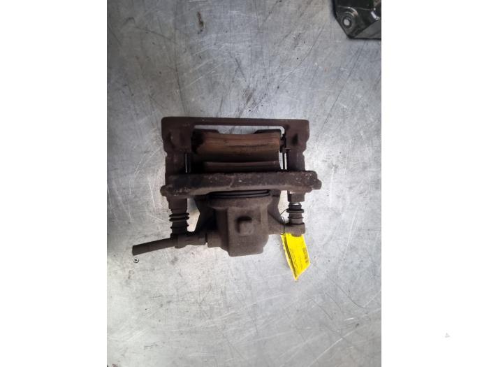 Front brake calliper, right from a MINI Countryman (R60) 1.6 16V Cooper S 2014