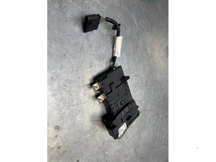 Used Start/Stop computer Volvo V60 I (FW/GW) 2.4 D6 20V Plug-in Hybrid AWD Price € 30,00 Margin scheme offered by Poolman autodemontage