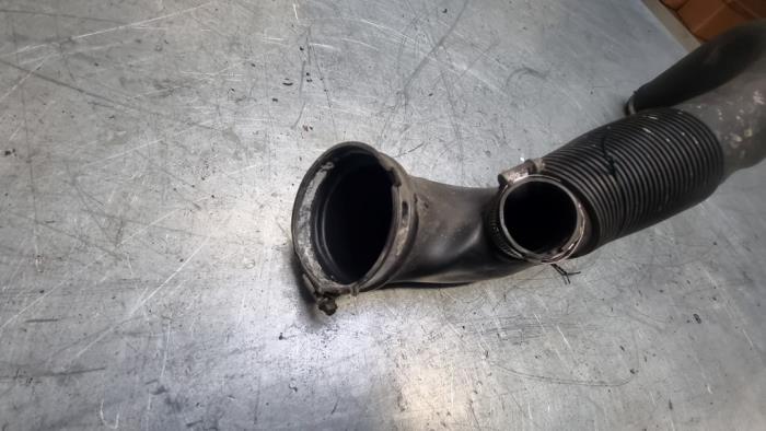Air intake hose from a Volvo XC90 I 3.2 24V 2008