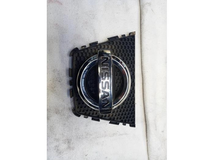Begagnade Emblem Nissan Qashqai (J10) 2.0 16V 4x4 Pris € 40,00 Marginaltabell erbjuds av Poolman autodemontage