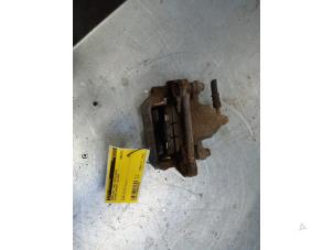 Used Rear brake calliper, right Nissan Qashqai (J10) 2.0 16V 4x4 Price € 30,00 Margin scheme offered by Poolman autodemontage