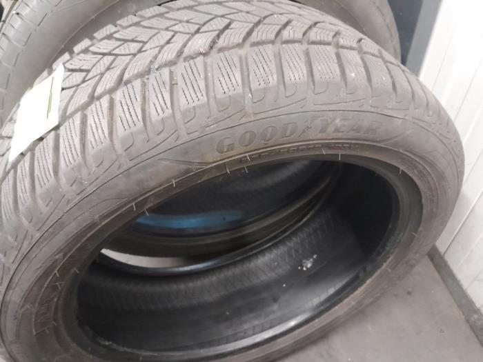 Winter tyre from a Volvo XC40 (XZ) Recharge Electric