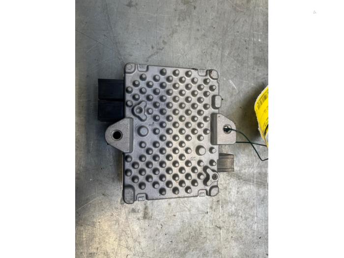 Usagé Ordinateur direction assistée Mitsubishi ASX 1.6 MIVEC 16V Prix € 50,00 Règlement à la marge proposé par Poolman autodemontage