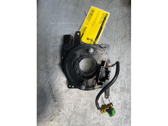 Airbag clock spring from a Ford Focus 3 1.6 TDCi 95 2011