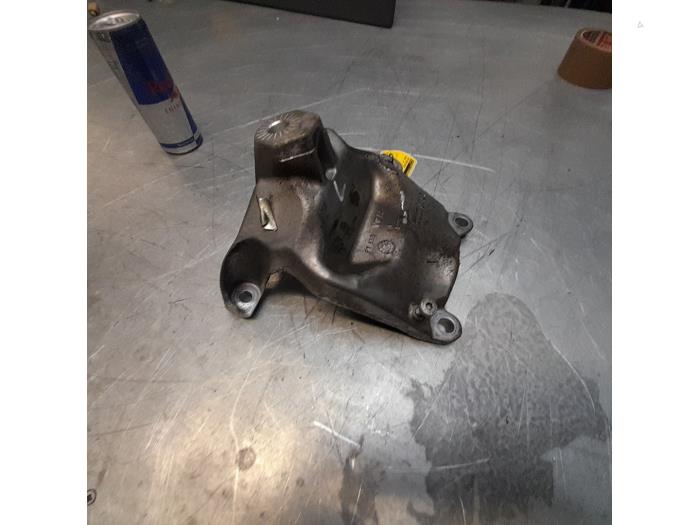 Used Engine mount Audi A7 Sportback (4KA) 3.0 V6 24V 55 TFSI Mild Hybrid Quattro Price € 24,20 Inclusive VAT offered by Poolman autodemontage
