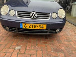 Used Front bumper Volkswagen Polo IV (9N1/2/3) 1.4 16V Price € 75,00 Margin scheme offered by Poolman autodemontage