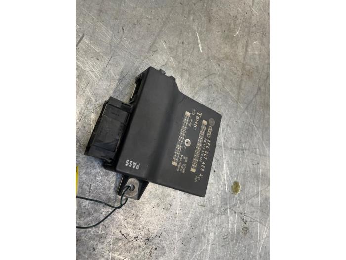 Modul gateway z Audi A8 (D3) 4.0 TDI V8 32V Lang Quattro 2003