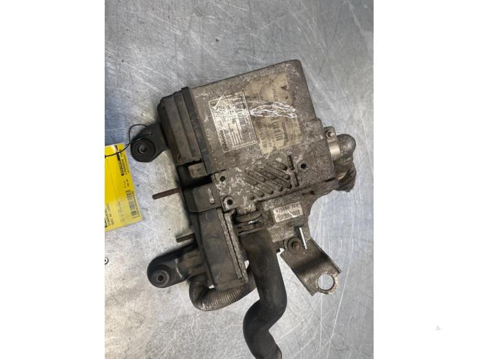 Używane Ogrzewanie postojowe Audi A8 (D3) 4.0 TDI V8 32V Lang Quattro Cena € 100,00 Procedura marży oferowane przez Poolman autodemontage