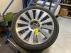 Spare wheel from a Audi A8 (D3) 4.0 TDI V8 32V Lang Quattro 2003