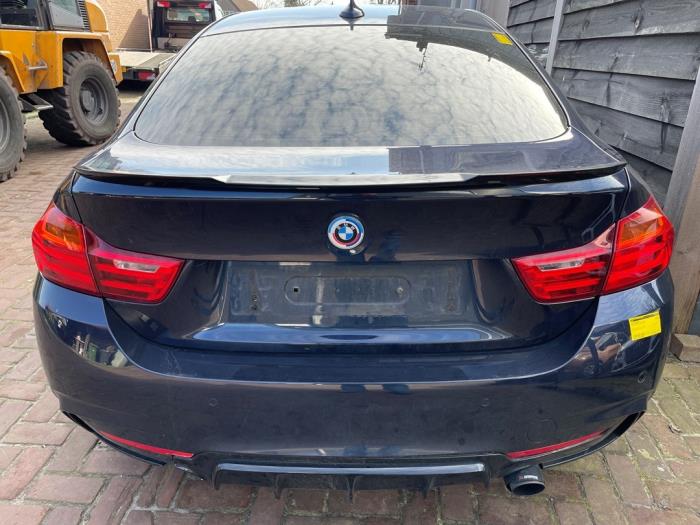 Portón trasero de un BMW 4 serie Gran Coupe (F36) 420i 2.0 Turbo 16V 2014
