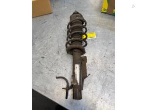 Used Front shock absorber rod, left Ford Fiesta 5 (JD/JH) 1.3 Price € 40,00 Margin scheme offered by Poolman autodemontage