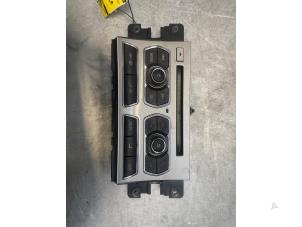 Usados Panel de control de calefacción Jaguar XF (CC9) 2.2 D 16V Precio € 30,00 Norma de margen ofrecido por Poolman autodemontage
