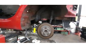 Usagé Arbre entraînement roue avant Kia Carens IV (RP) 1.7 CRDi 16V Prix € 150,00 Règlement à la marge proposé par Poolman autodemontage