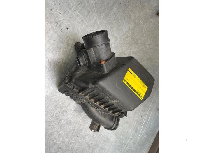 Begagnade Luftfilterhus Kia Carens IV (RP) 1.7 CRDi 16V Pris € 50,00 Marginaltabell erbjuds av Poolman autodemontage