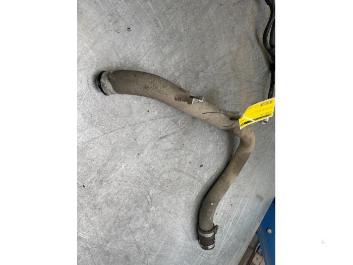 Usagé Tube intercooler Kia Carens IV (RP) 1.7 CRDi 16V Prix € 50,00 Règlement à la marge proposé par Poolman autodemontage