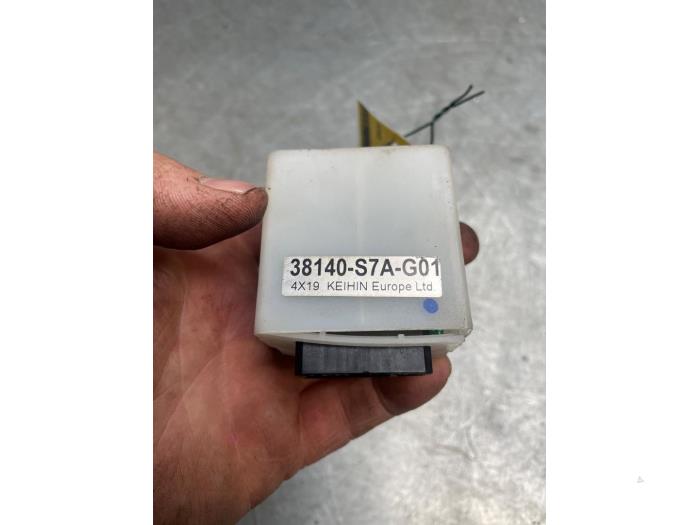 Window wiper relay
