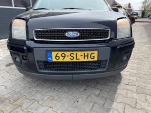 Used Front bumper Ford Fusion 1.4 16V Price € 75,00 Margin scheme offered by Poolman autodemontage