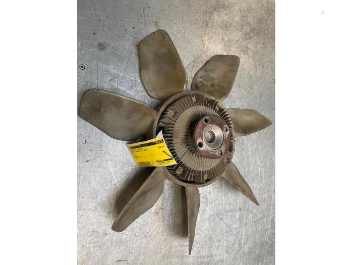 Gebrauchte RI Scheibe Intelligent Toyota Land Cruiser (J12) 3.0 D-4D 16V Preis € 50,00 Margenregelung angeboten von Poolman autodemontage