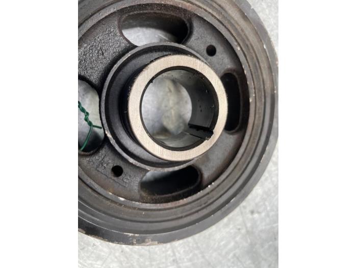 Crankshaft pulley from a Toyota Land Cruiser (J12) 3.0 D-4D 16V 2006