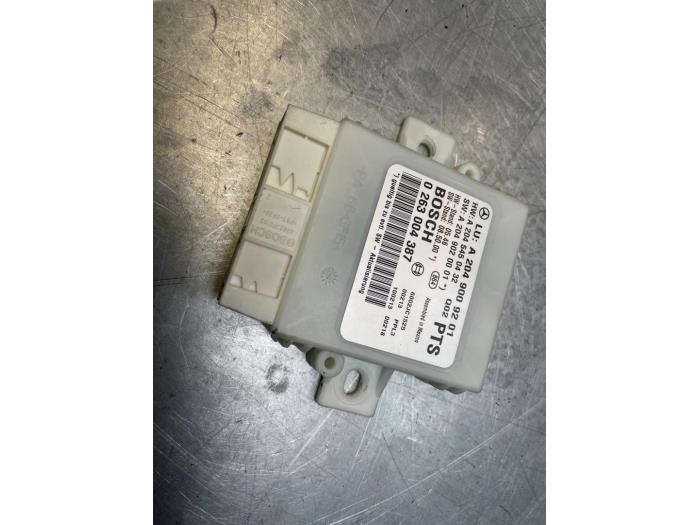 Begagnade PDC-modul Mercedes C (W204) 3.0 C-350 CDI V6 24V Pris € 20,00 Marginaltabell erbjuds av Poolman autodemontage