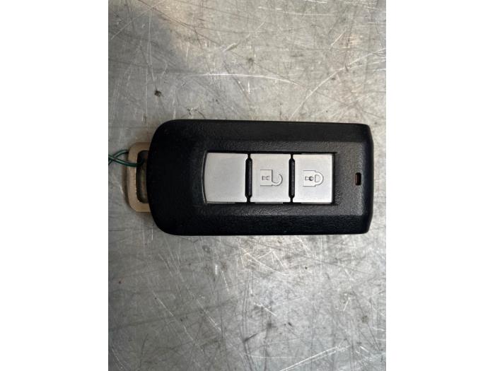 Używane Klucz Mitsubishi Eclipse Cross (GK/GL) 1.5 Turbo 16V 2WD Cena € 50,00 Procedura marży oferowane przez Poolman autodemontage