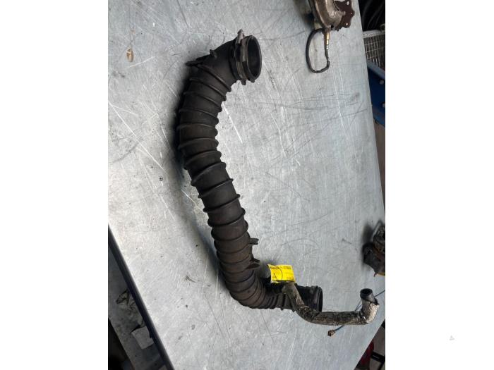 Begagnade Luftintagsslang Opel Movano (4A1; 4A2; 4B2; 4B3; 4C2; 4C3) 2.5 CDTI 16V DPF Pris € 25,00 Marginaltabell erbjuds av Poolman autodemontage