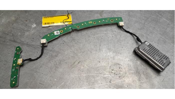 Używane Modułowy reflektor LED Citroen C5 III Berline (RD) 2.0 HDiF 16V 160 Cena € 50,00 Procedura marży oferowane przez Poolman autodemontage