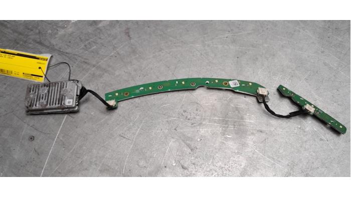 Używane Modułowy reflektor LED Citroen C5 III Berline (RD) 2.0 HDiF 16V 160 Cena € 50,00 Procedura marży oferowane przez Poolman autodemontage