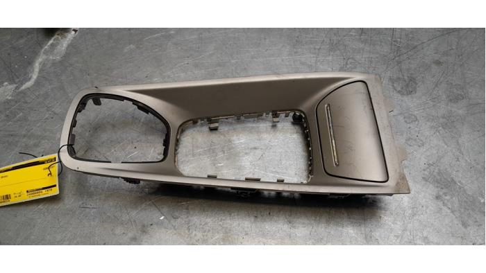 Begagnade Askkopp, fram Citroen C5 III Berline (RD) 2.0 HDiF 16V 160 Pris € 30,00 Marginaltabell erbjuds av Poolman autodemontage