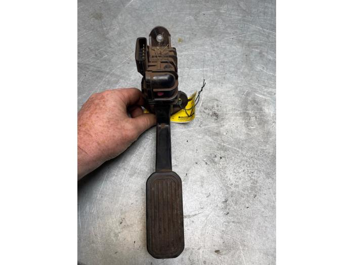 Begagnade Gaspedalsensor Toyota Land Cruiser (J12) 3.0 D-4D 16V Pris € 30,00 Marginaltabell erbjuds av Poolman autodemontage