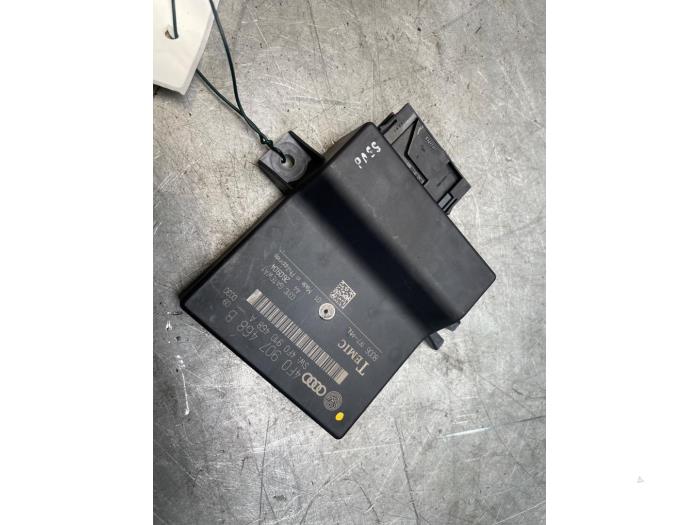 Begagnade Gateway-modul Audi A6 (C6) 2.4 V6 24V Pris € 20,00 Marginaltabell erbjuds av Poolman autodemontage