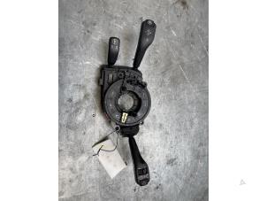 Usagé Commutateur combi colonne de direction BMW X5 (E53) 3.0 24V Prix € 40,00 Règlement à la marge proposé par Poolman autodemontage