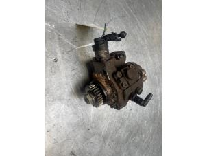 Gebrauchte Kraftstoffpumpe Mechanisch Renault Trafic New (FL) 2.0 dCi 16V 115 Preis € 75,00 Margenregelung angeboten von Poolman autodemontage