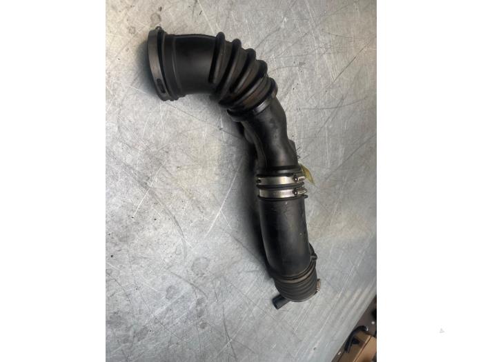 Turbo intake pipe