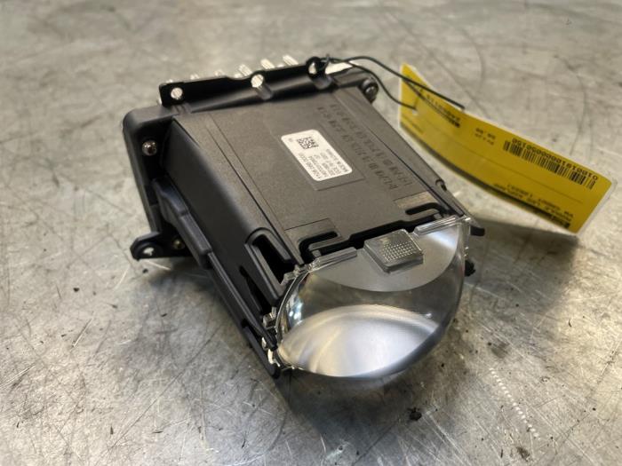 Używane Modułowy reflektor LED Volkswagen Caddy IV 2.0 TDI 102 Cena € 50,00 Procedura marży oferowane przez Poolman autodemontage