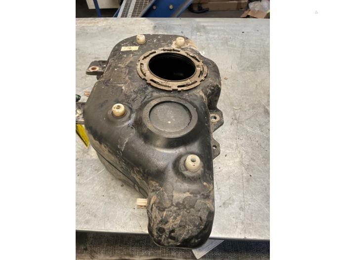 Gebrauchte Adblue Tank Ford Transit Custom 2.0 TDCi 16V Eco Blue 170 Preis € 90,75 Mit Mehrwertsteuer angeboten von Poolman autodemontage