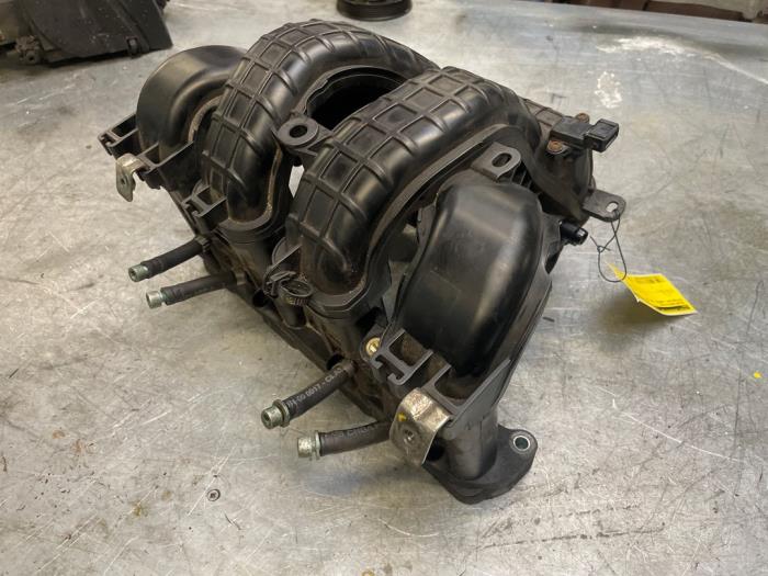 Used Intake manifold Mitsubishi Lancer Sports Sedan (CY/CZ) 1.8 MIVEC 16V Price € 50,00 Margin scheme offered by Poolman autodemontage