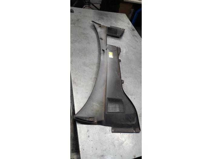Begagnade Torpedgaller Volvo XC70 (BZ) 3.2 24V AWD Pris € 40,00 Marginaltabell erbjuds av Poolman autodemontage